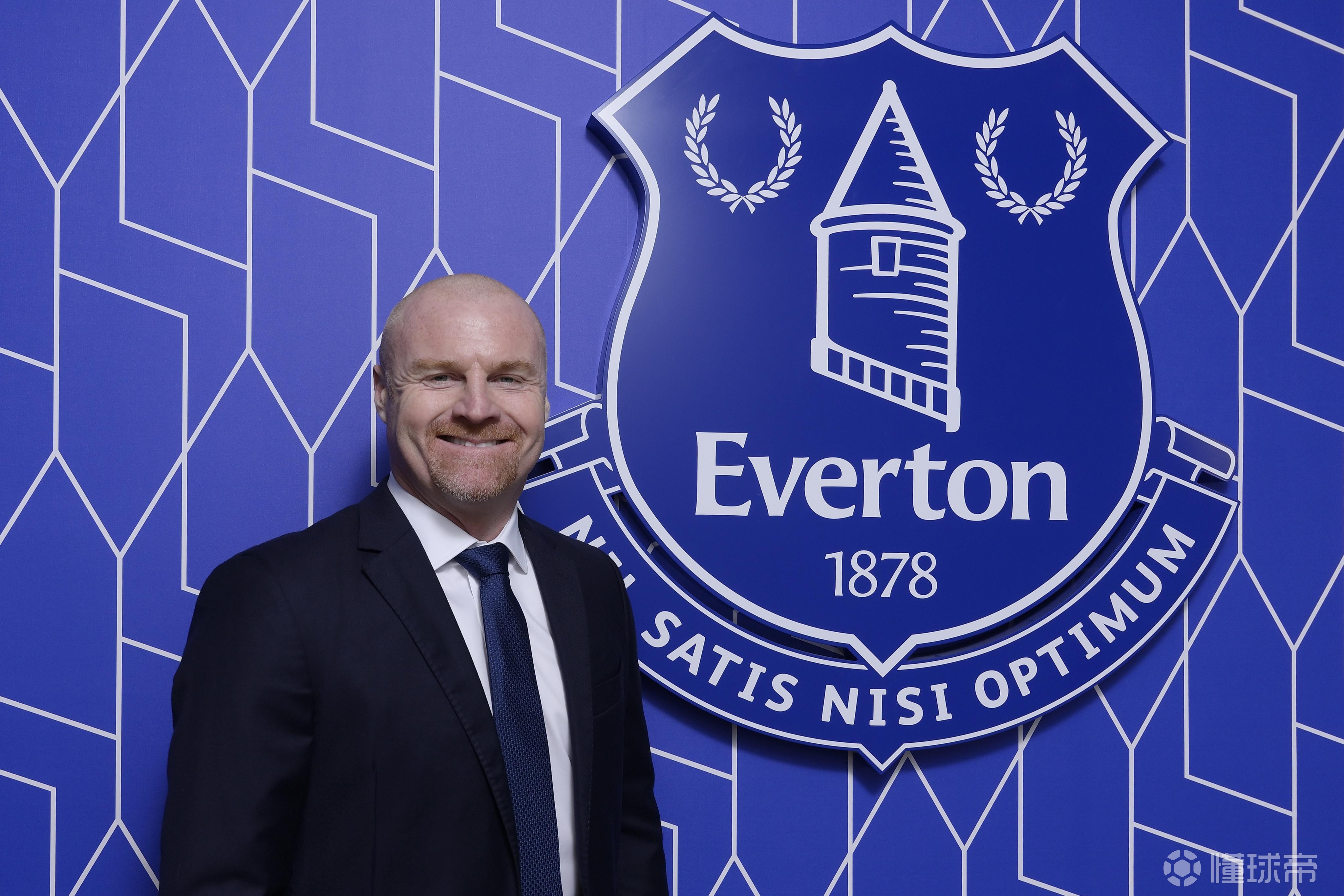 九游体育-国际比赛日广东宏远备战英超;队长鼓劲细节曝光;信心回归;阵容厚度经受考验