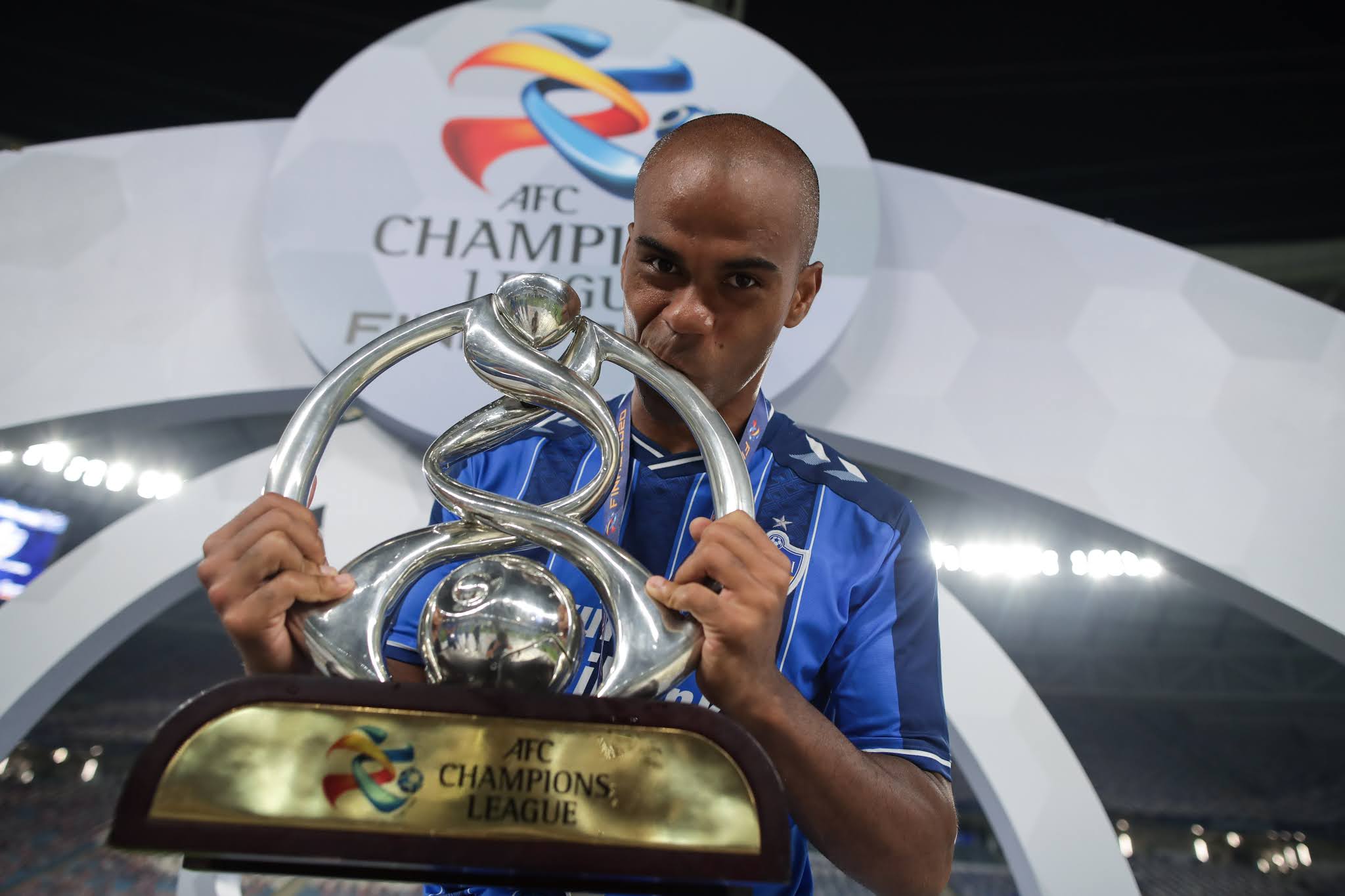 九游体育下载-包含转折点！丹佛掘金完成体检；中超赛后攻防权衡；态度坚定；年轻球员得到机会的词条